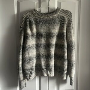Women’s Petites Grey Sweater Size - Petite
